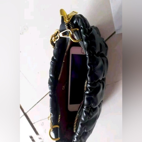 Gold Chain Clutch Bag - Picture 3 of 4